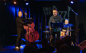 Maciej Sikała Trio